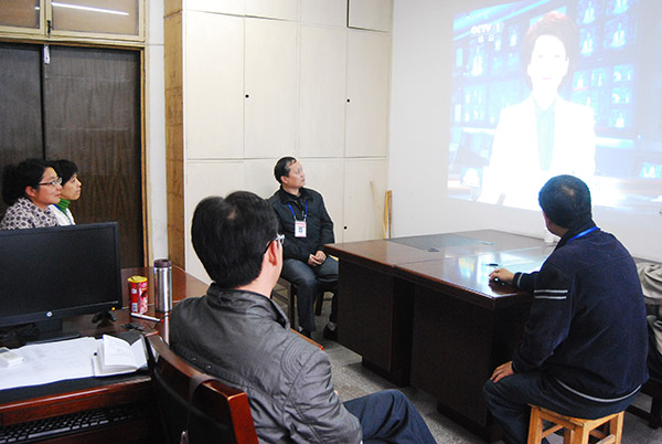 以法治精神推进学校改革发展——安徽理工学校学习贯彻十八届四中全会精神