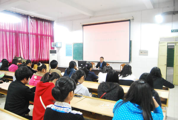 安徽理工学校创新举措积极开展学生干部培训工作