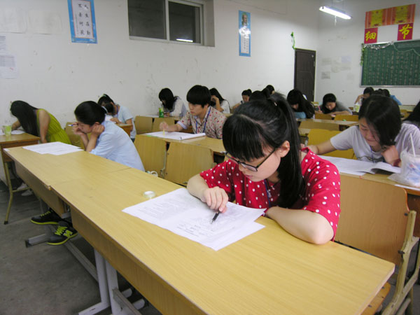 我校五年制3+2转段考试顺利结束